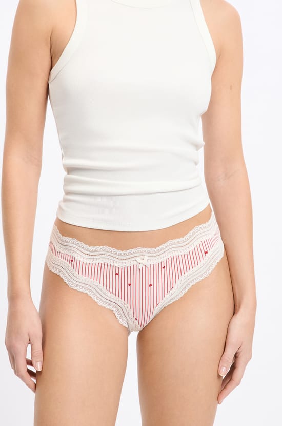 Tanga mit Spitze aus Mikrofaser;${refinementColor}