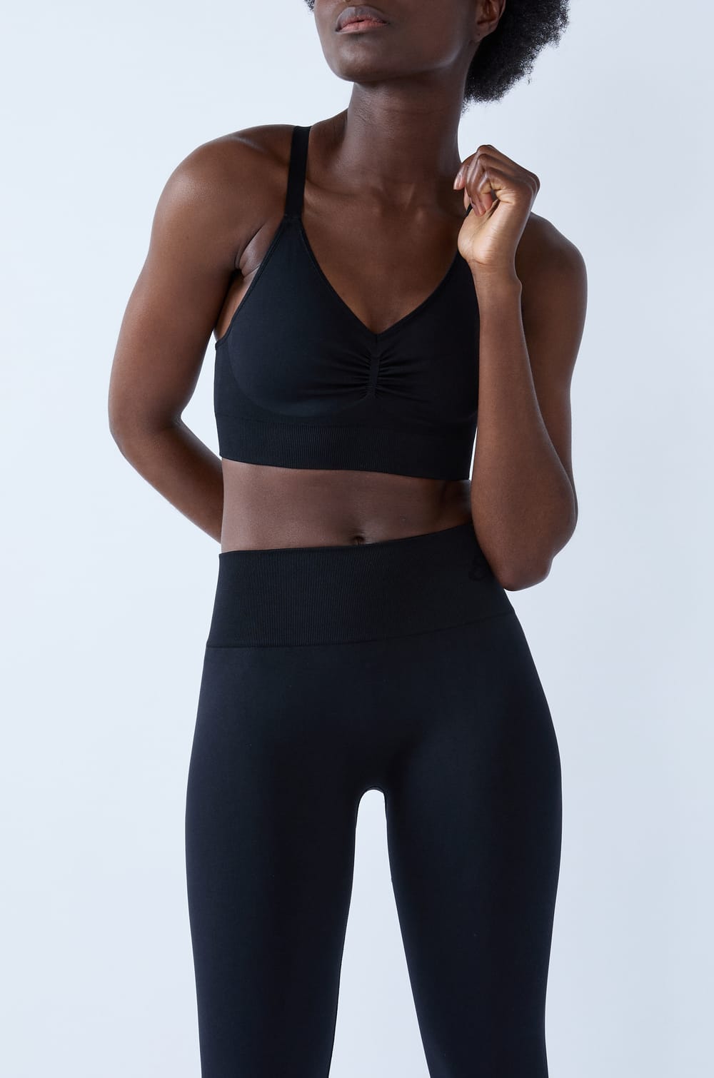 Legging deportivo efecto push-up;${refinementColor}