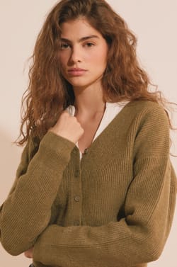 Cardigan col V;${refinementColor}
