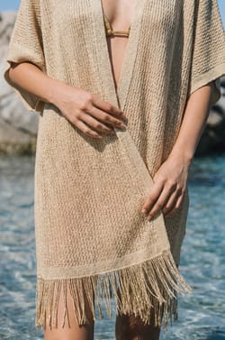 Kimono en crochet iris&eacute;;${refinementColor}