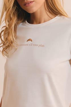T-shirt de pyjama en coton &agrave; imprim&eacute; "un croissant s'il vous pla&icirc;t";${refinementColor}