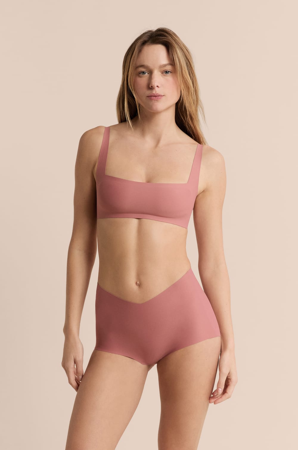 Push-up Brief in Microfibre;${refinementColor}