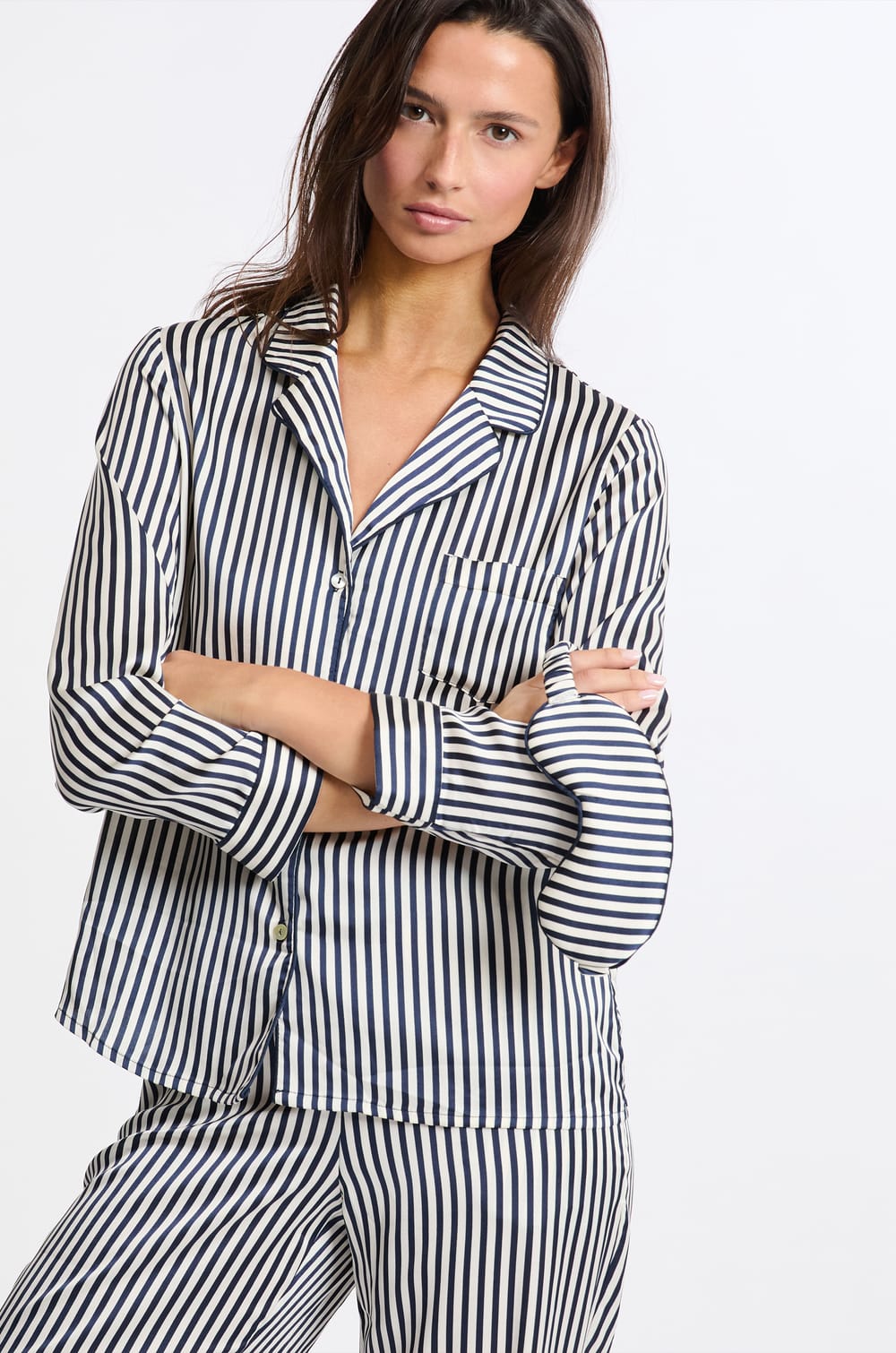 Pijama de dos piezas a rayas;${refinementColor}