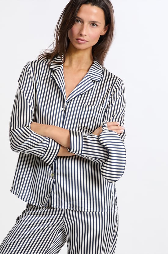 Pijama de dos piezas a rayas;${refinementColor}