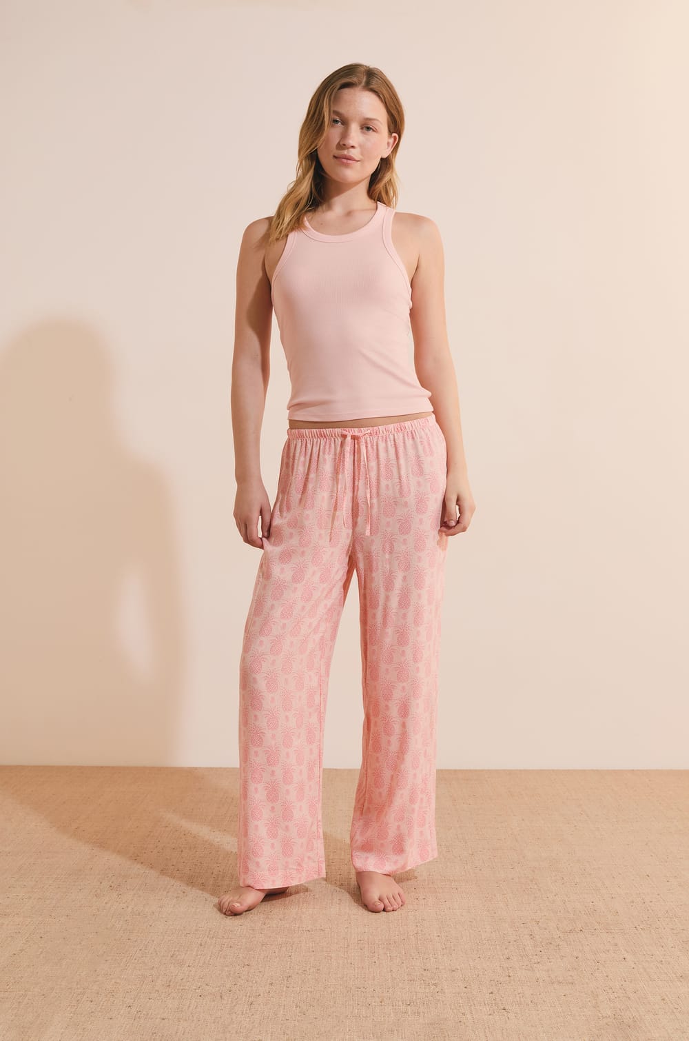 Pantalon de pyjama 7/8 &agrave; motifs;${refinementColor}