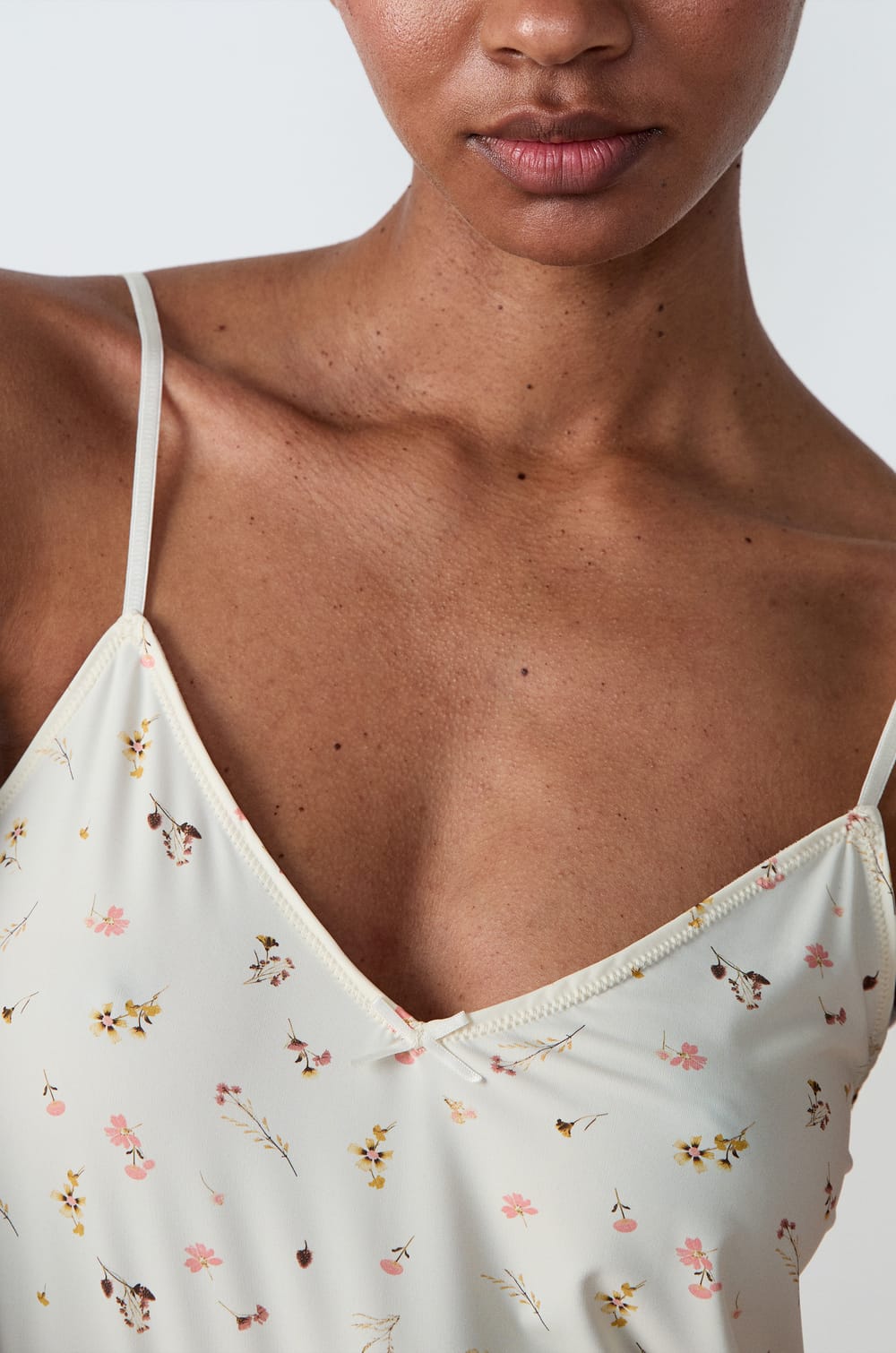 Short Floral Nightdress;${refinementColor}