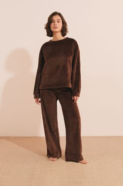 Pull col rond avec motifs tress&eacute;s;${refinementColor}
