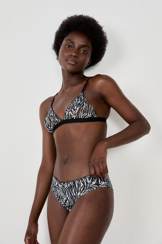 Wireless Triangle Zebra Tulle;${refinementColor}