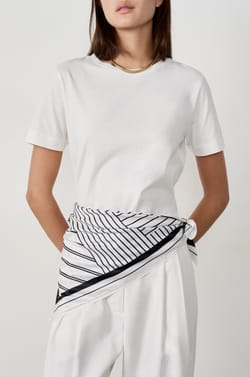 Foulard con estampados;${refinementColor}