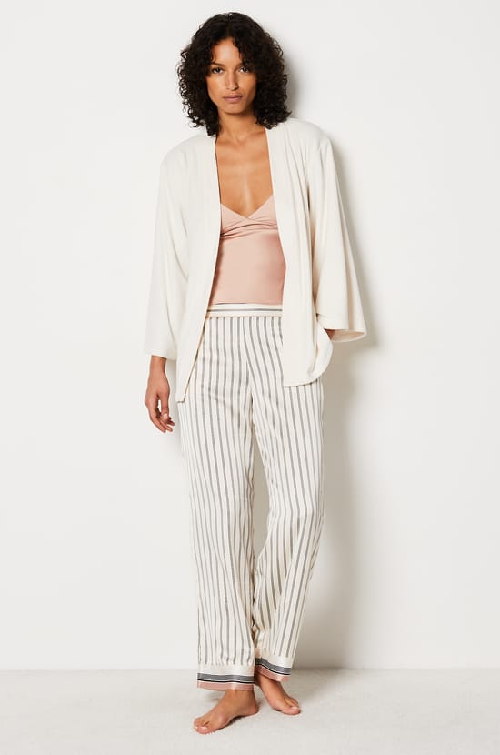 Ensemble pyjama 3 pièces veste velours;${refinementColor}