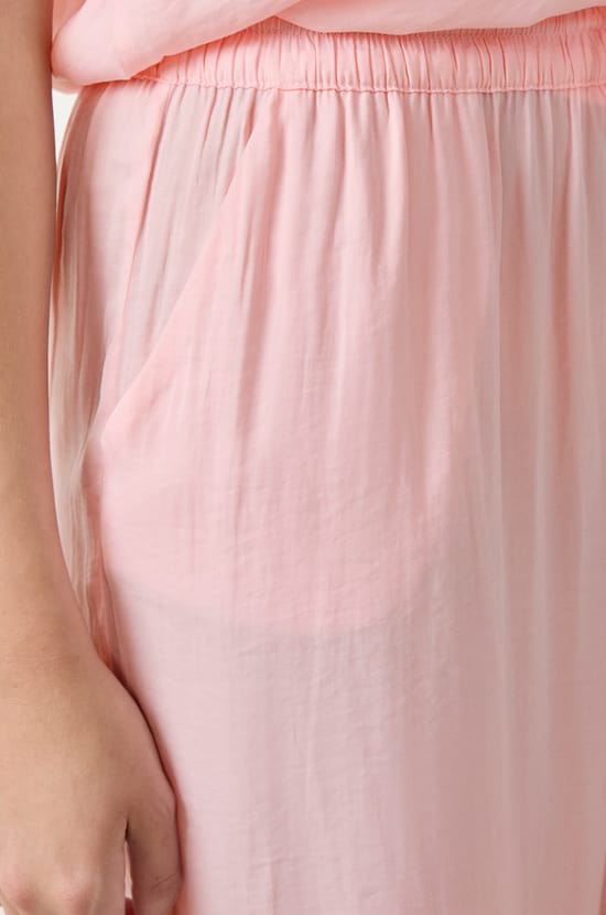Wide-leg 7/8 satin trousers;${refinementColor}