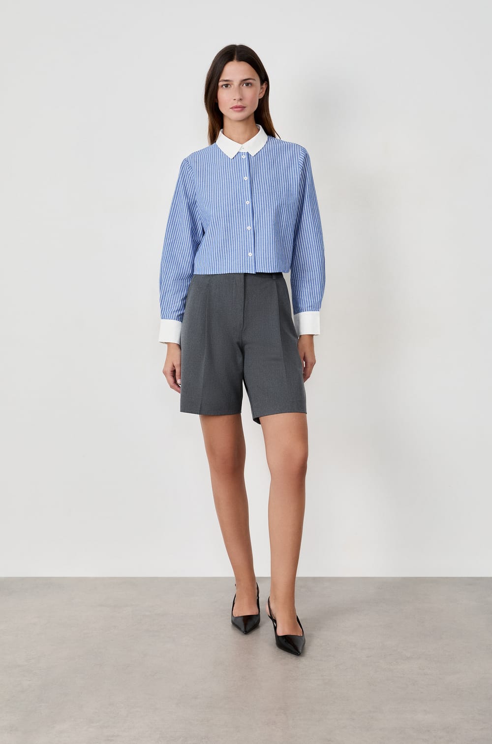 Chemise courte à rayures;${refinementColor}