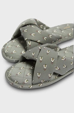 Printed Flip-Flop Slippers;${refinementColor}