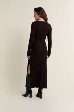 Robe c&ocirc;tel&eacute;e longue avec fente sur le devant;${refinementColor}