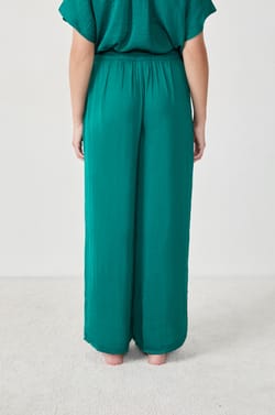 Satijnen broek met wijde pijpen;${refinementColor}