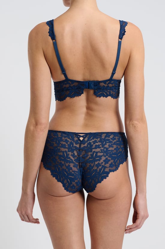 Shorty aus Spitze;${refinementColor}