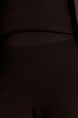 Pantalon large en maille;${refinementColor}