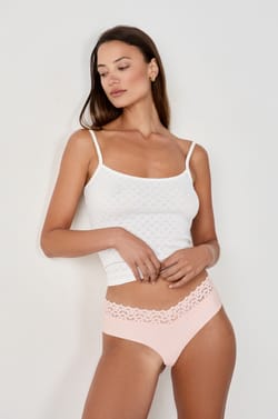 Hipster V-Shape aus Mikrofaser und Spitze;${refinementColor}