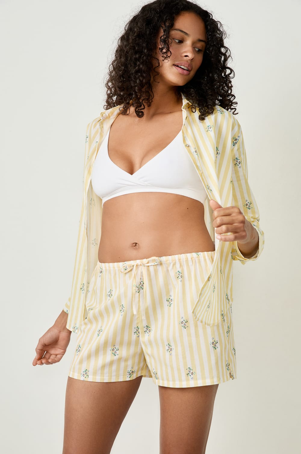 Short de pyjama en coton à motifs;${refinementColor}