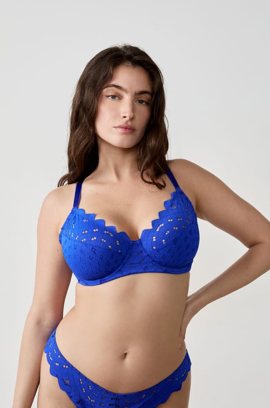 Minimizer balconette bra -1 size effect in lace;${refinementColor}