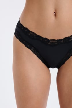 Culotte en microfibre et dentelle;${refinementColor}