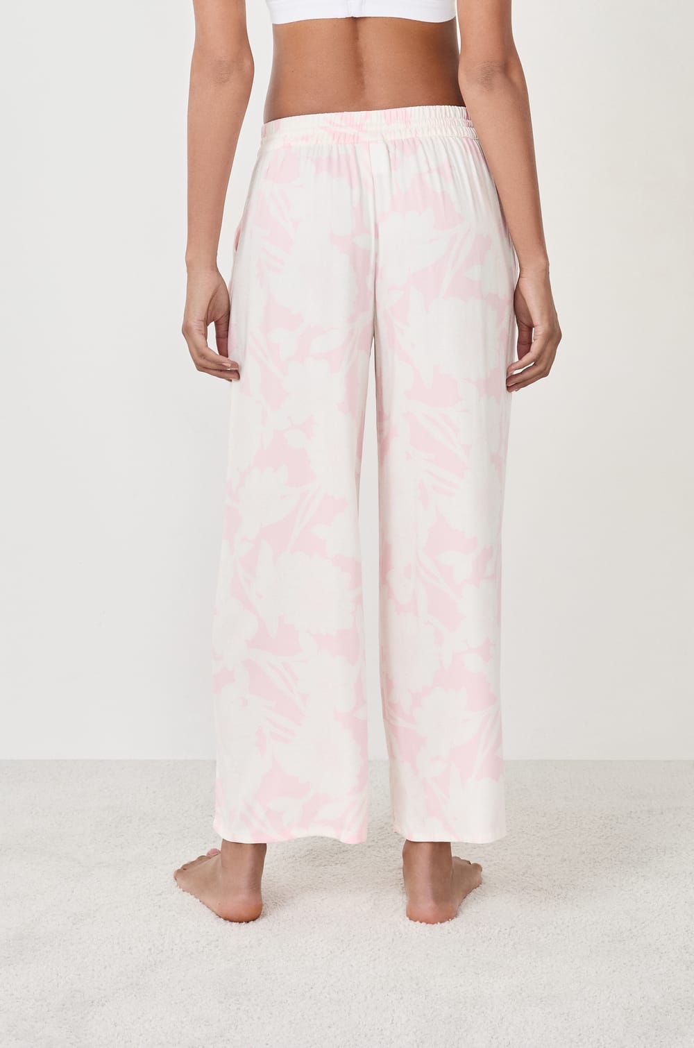 Pantalon de pyjama satiné à imprimés;${refinementColor}