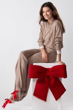 Sweatshirt de pyjama à capuche;${refinementColor}