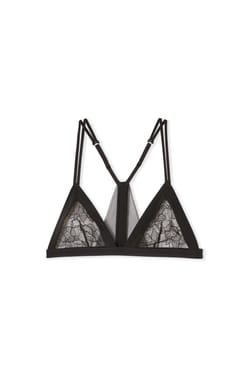 Wireless Triangle Bra in Lace;${refinementColor}
