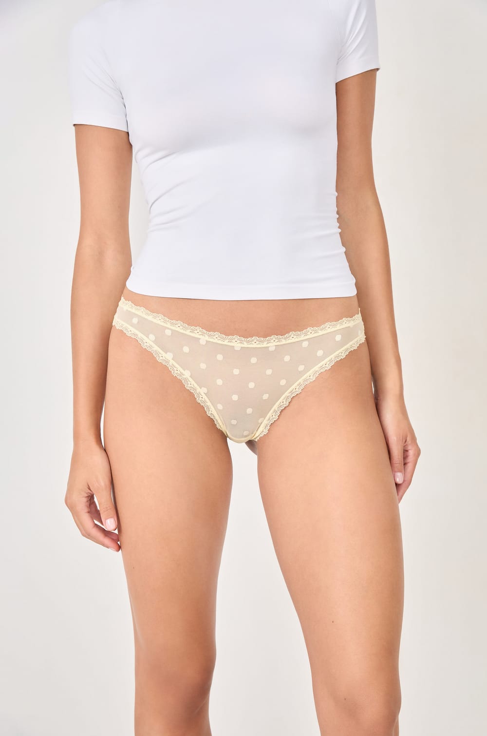 Culotte en dentelle à motifs;${refinementColor}