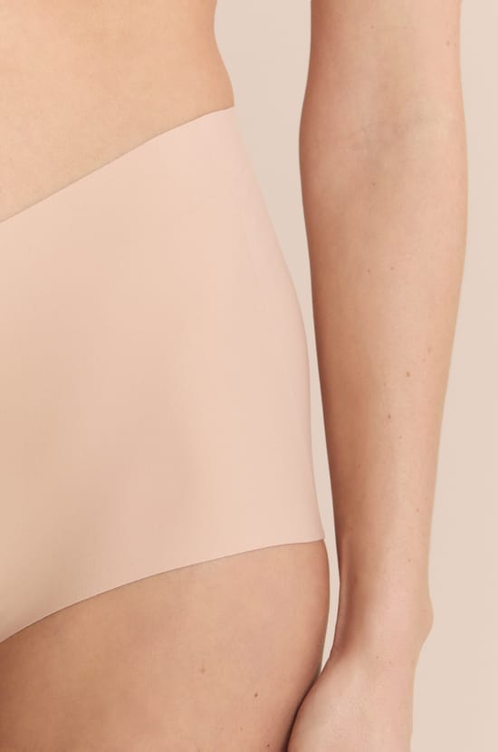 Push-up Brief in Microfibre;${refinementColor}