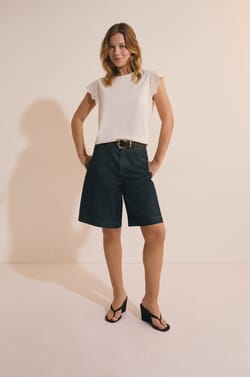 T-shirt en coton avec d&eacute;tails brod&eacute;s;${refinementColor}