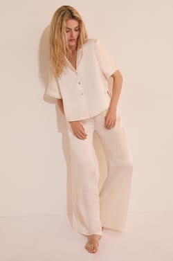 Camisa de seda de manga corta;${refinementColor}