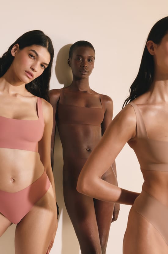 Bralette aus Mikrofaser mit abnehmbaren Pads;${refinementColor}