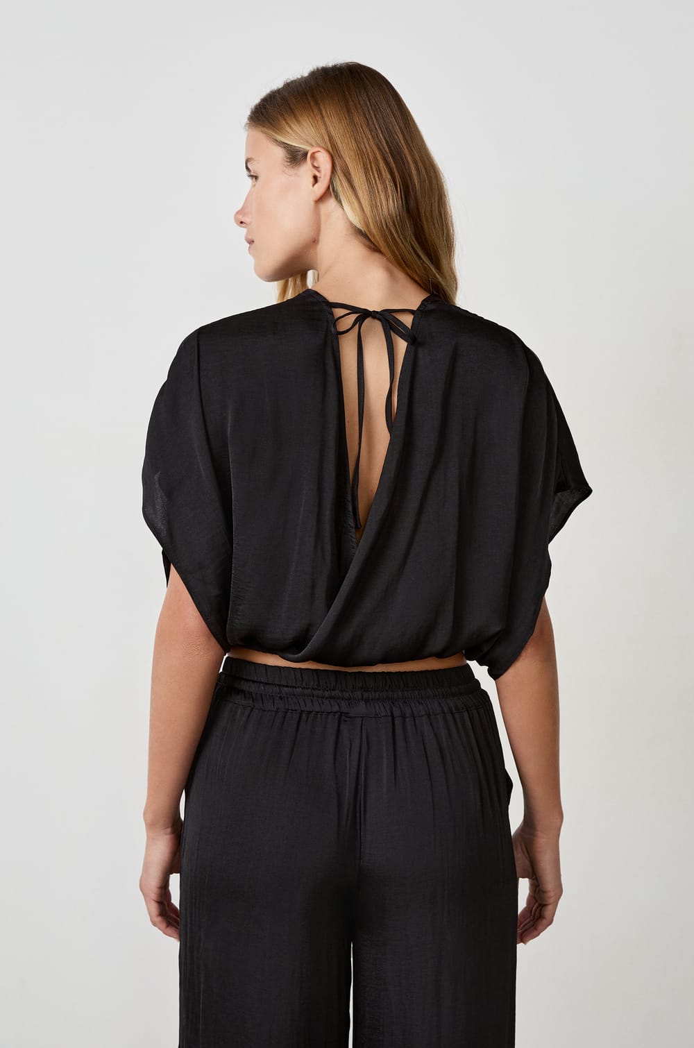 Short-sleeved Satin Top;${refinementColor}