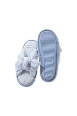 Chaussons tongs;${refinementColor}