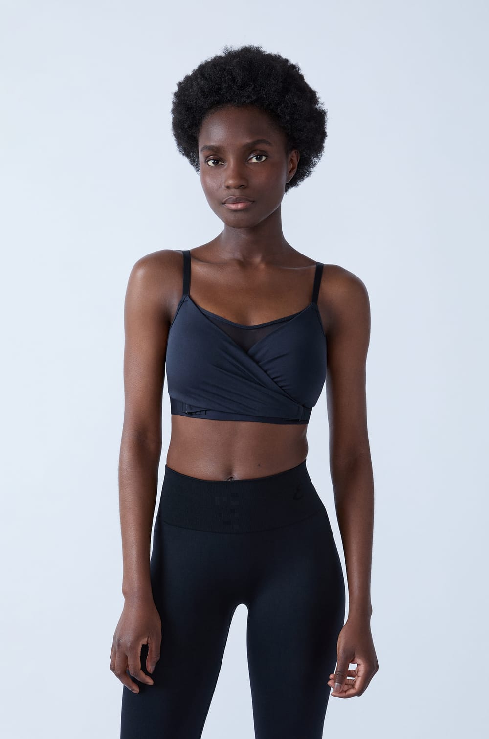 Bra deportivo ajustable - Sujeción múltiple;${refinementColor}