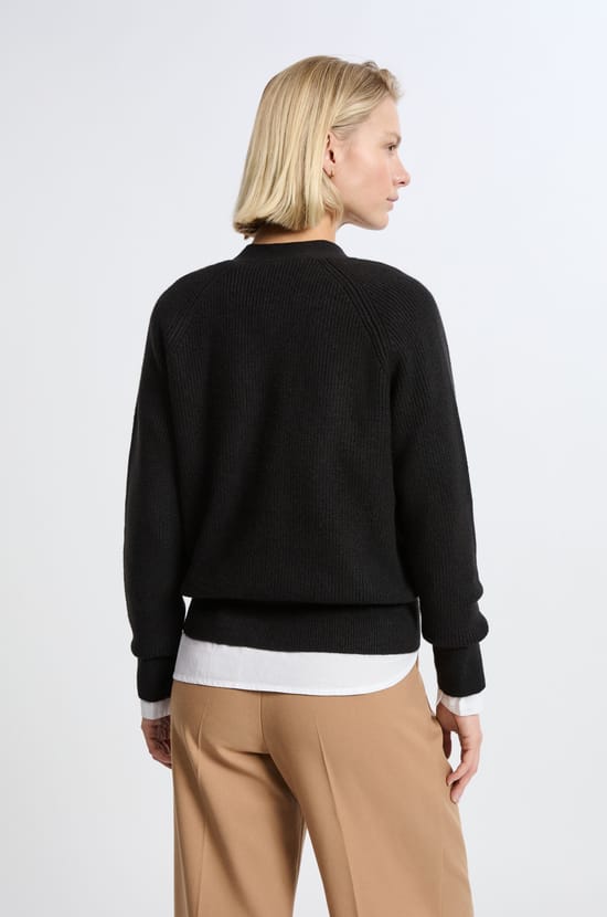 Long-sleeved Cardigan;${refinementColor}