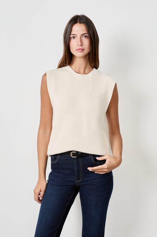 Sleeveless Sweater;${refinementColor}