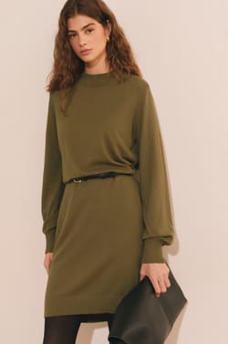 Robe courte manches longues;${refinementColor}