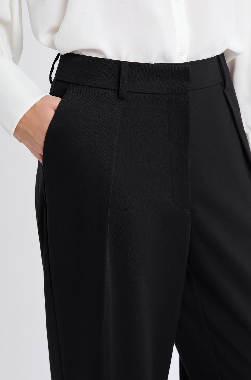 Pantal&oacute;n ancho recto;${refinementColor}