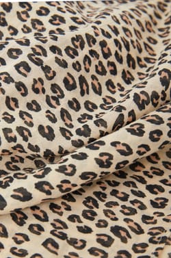 Pareo en coton à motifs;${refinementColor}