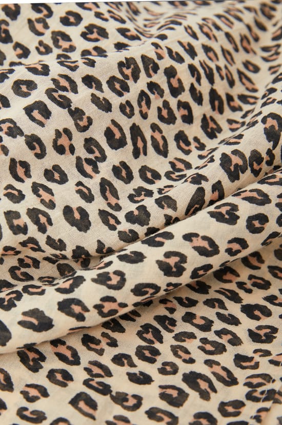 Cotton patterned pareo;${refinementColor}