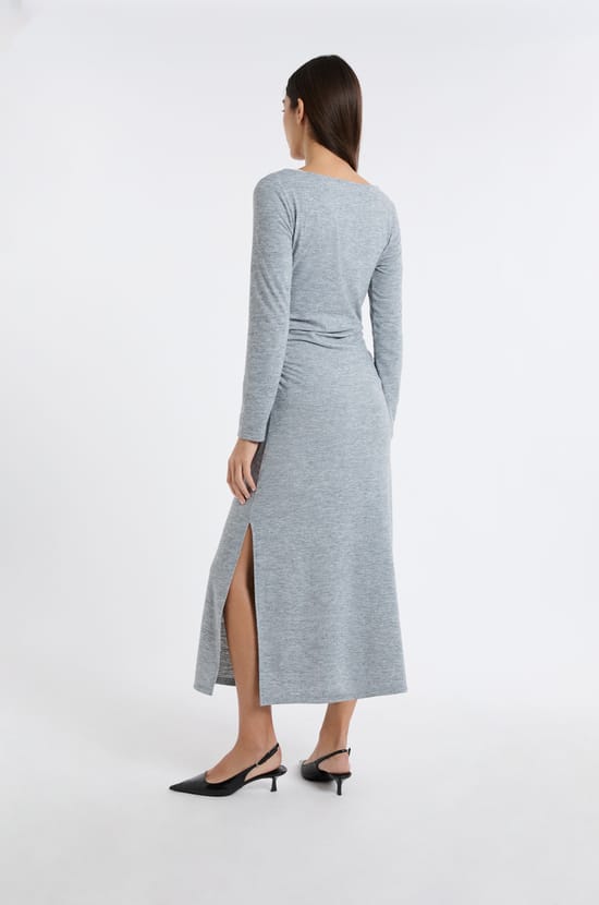 Robe longue &agrave; col bateau;${refinementColor}