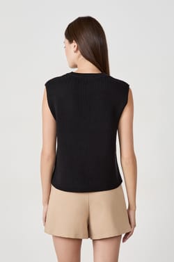Pull sans manches;${refinementColor}