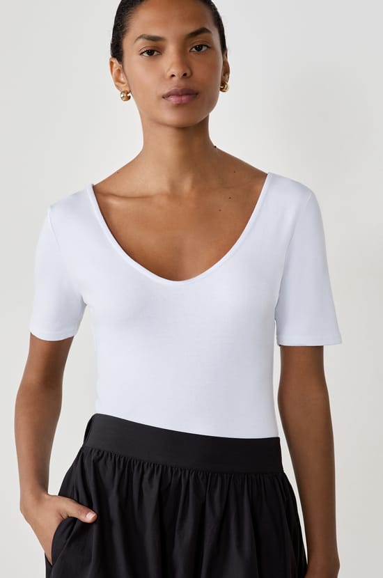 V-neck backless cotton T-shirt;${refinementColor}