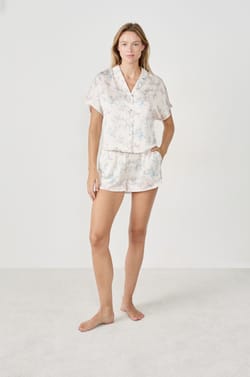 Ensemble de pyjama 2 pièces satiné;${refinementColor}