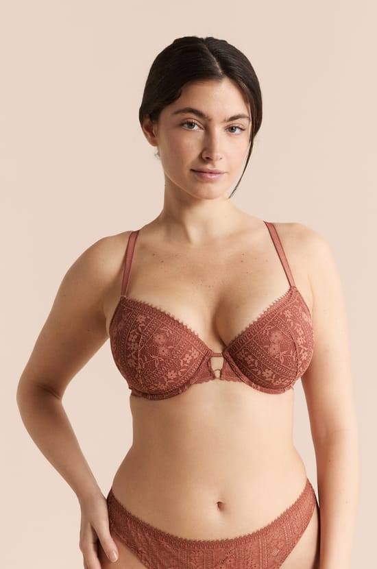 Bra N.4 - The Lightly Lined Lace;${refinementColor}