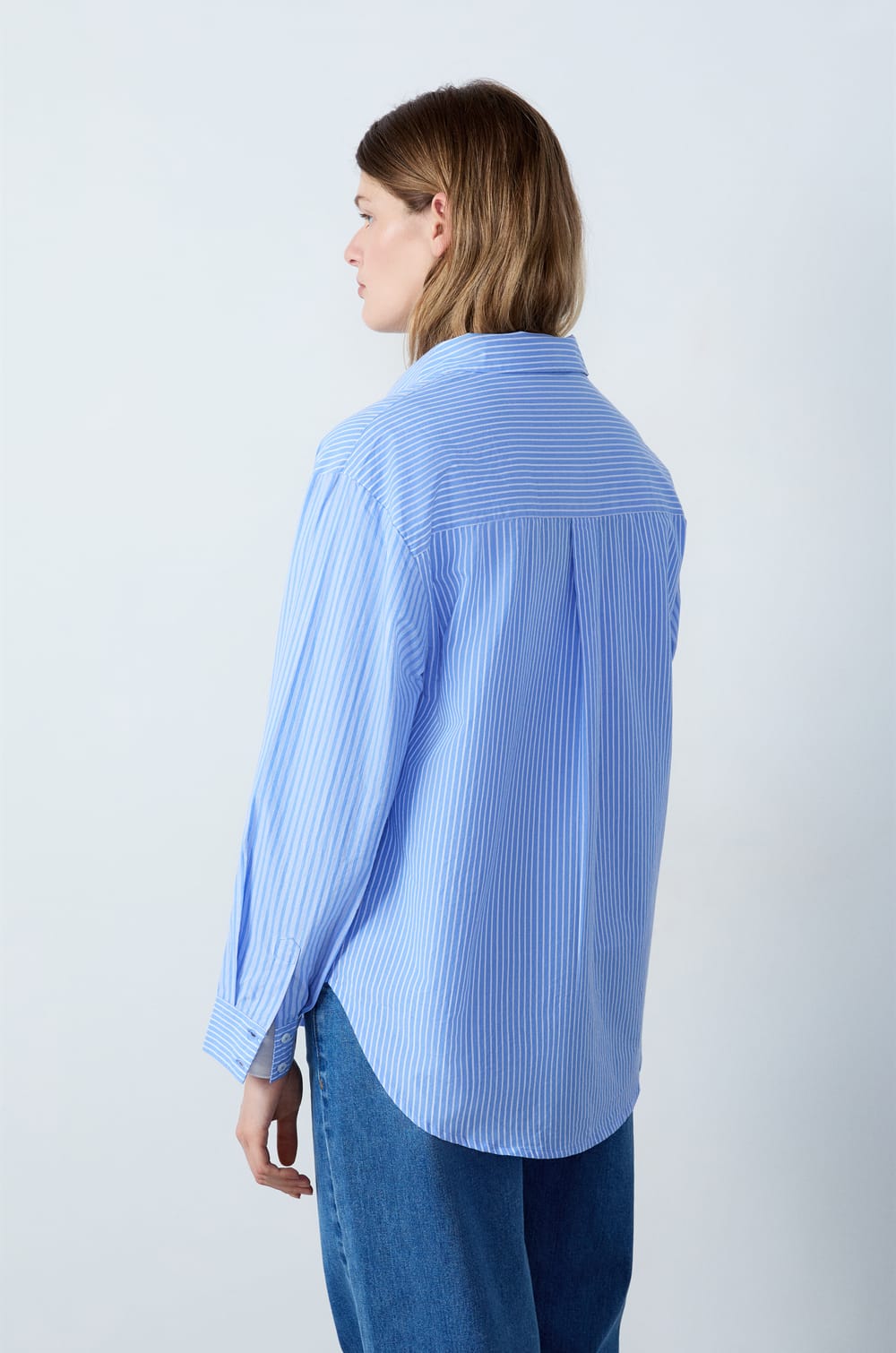 Striped Shirt;${refinementColor}