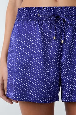 Short de pyjama satiné imprimé;${refinementColor}