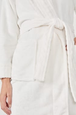 Velvet-Effect Robe;${refinementColor}